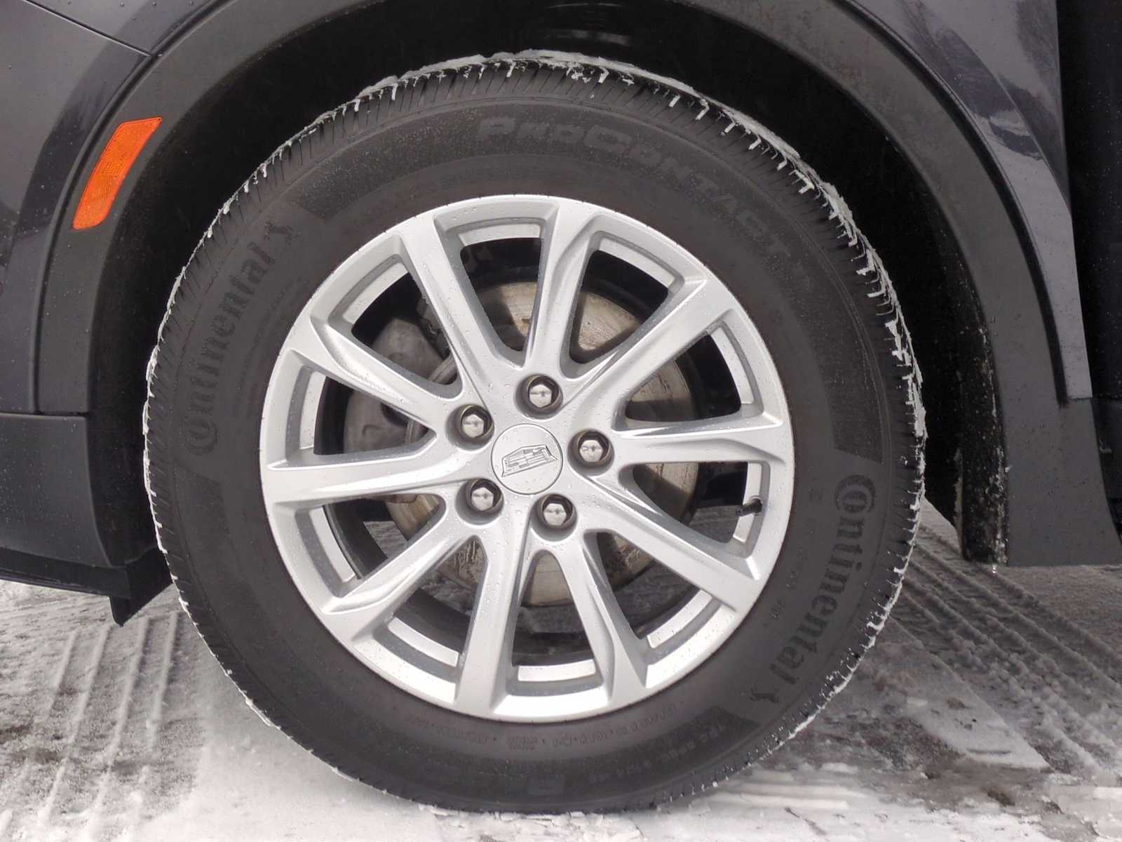 Thumbnail: 2022 Cadillac XT4 - 14