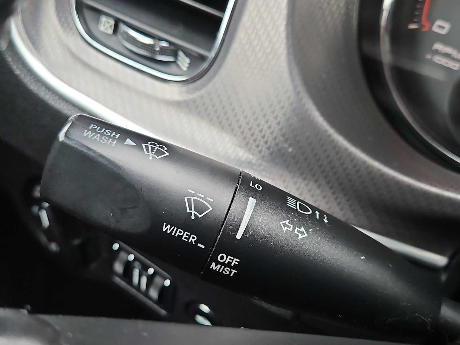 Thumbnail: 2011 Dodge Charger - 33