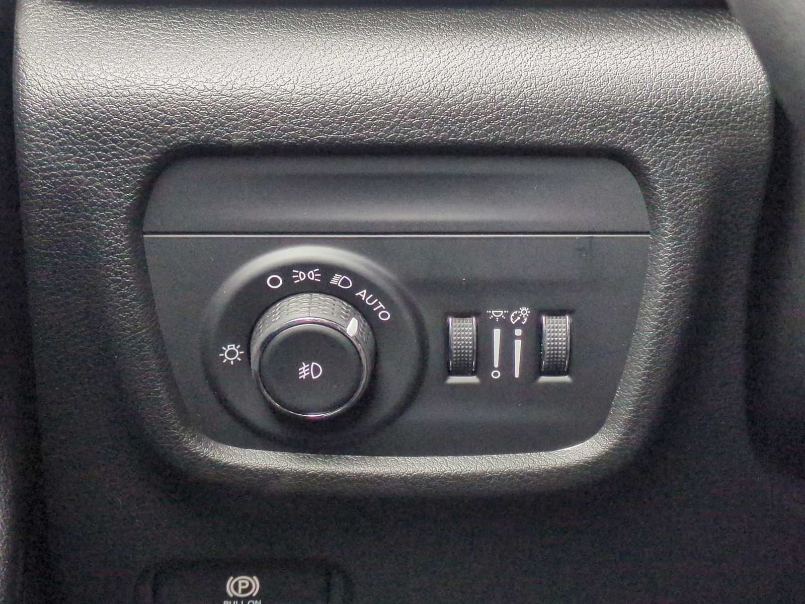 Thumbnail: 2025 Jeep Grand Cherokee L - 40