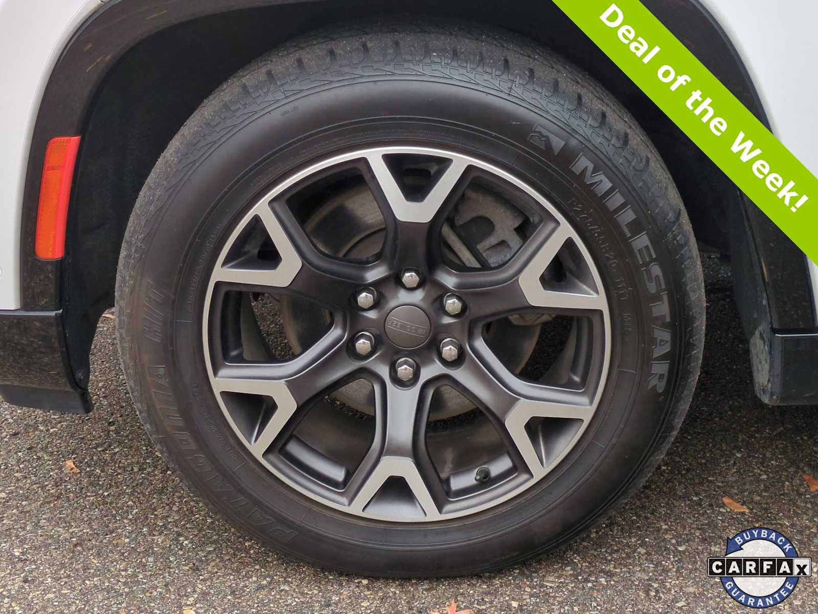 Thumbnail: 2024 Jeep Wagoneer - 14