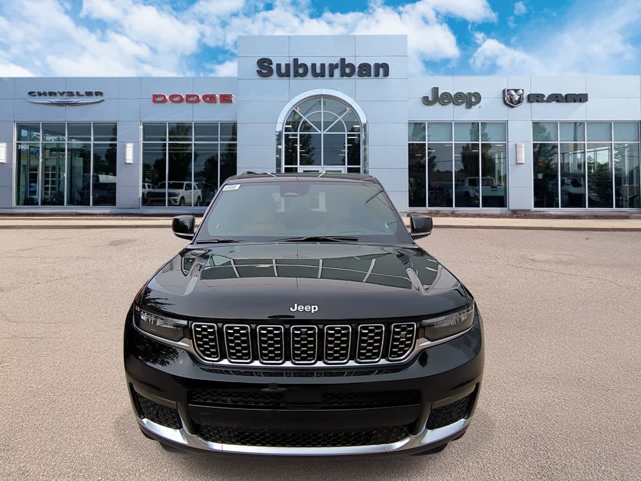 2025 Jeep Grand Cherokee L Summit Reserve photo 3