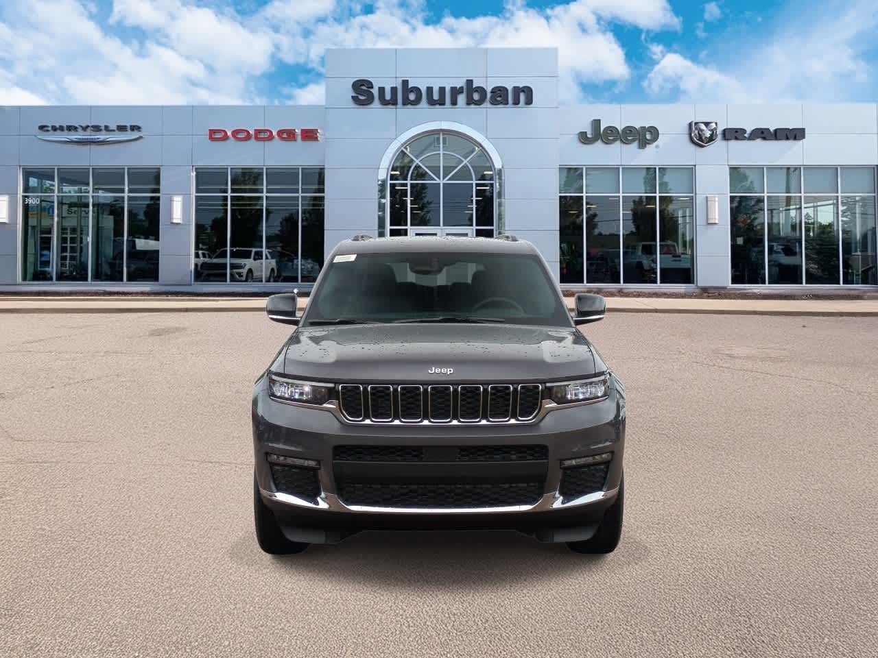 2025 Jeep Grand Cherokee Limited photo 3