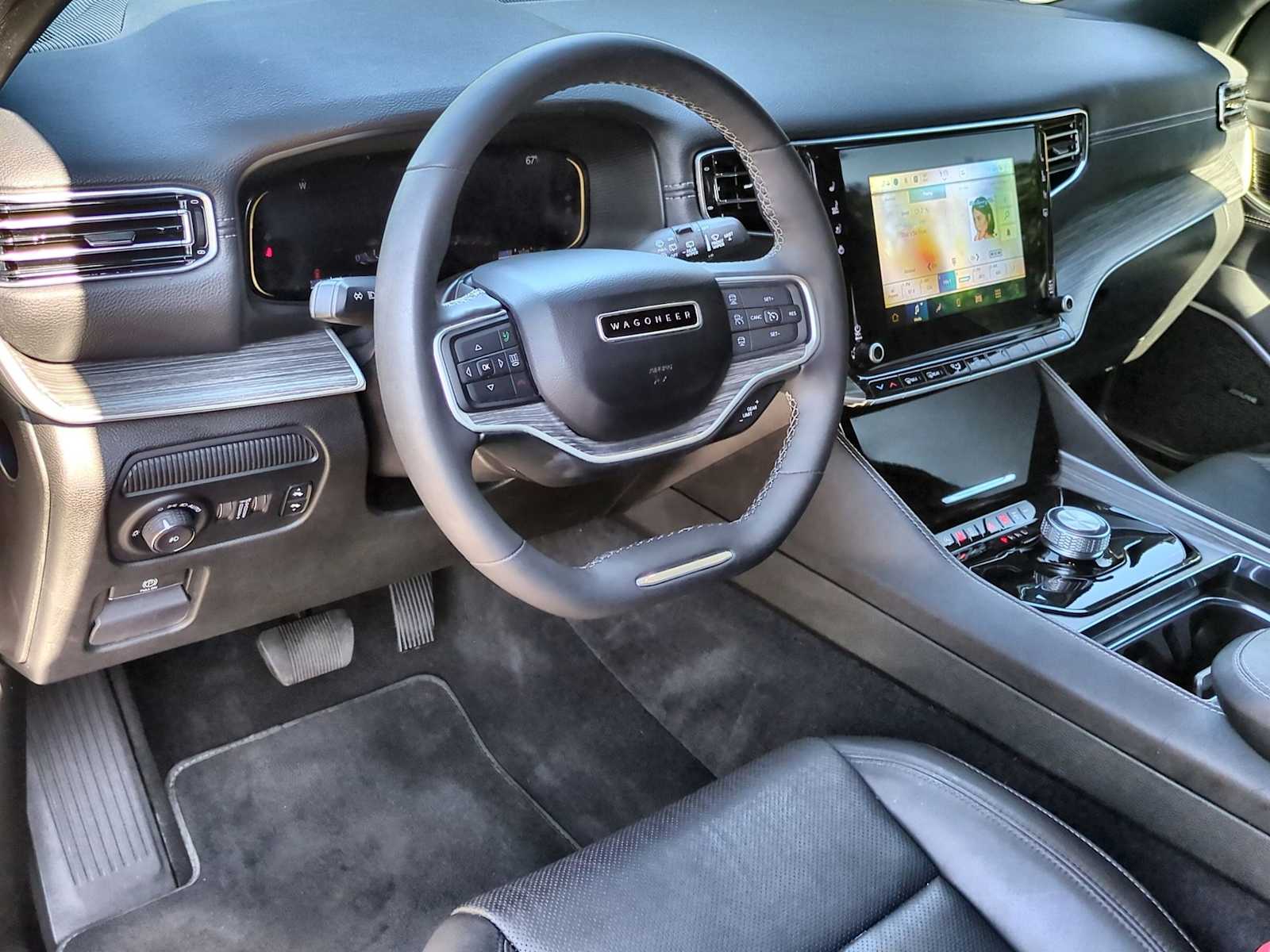 Thumbnail: 2024 Jeep Wagoneer - 10