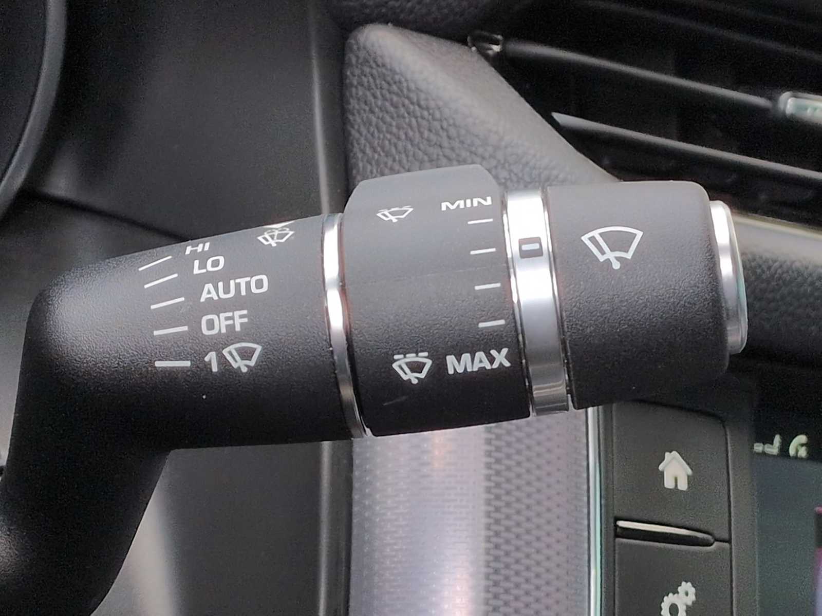 Thumbnail: 2016 Jaguar XF - 26