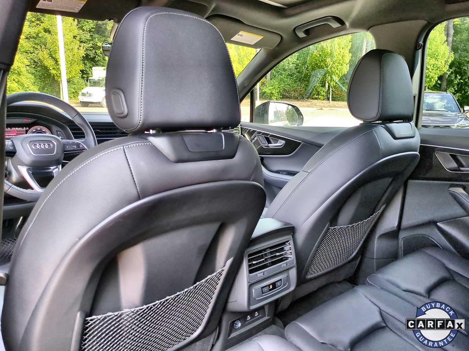 Thumbnail: 2025 Audi Q7 - 18