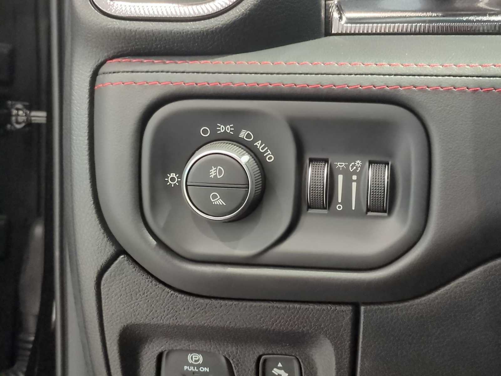 Thumbnail: 2026 RAM 1500 - 28