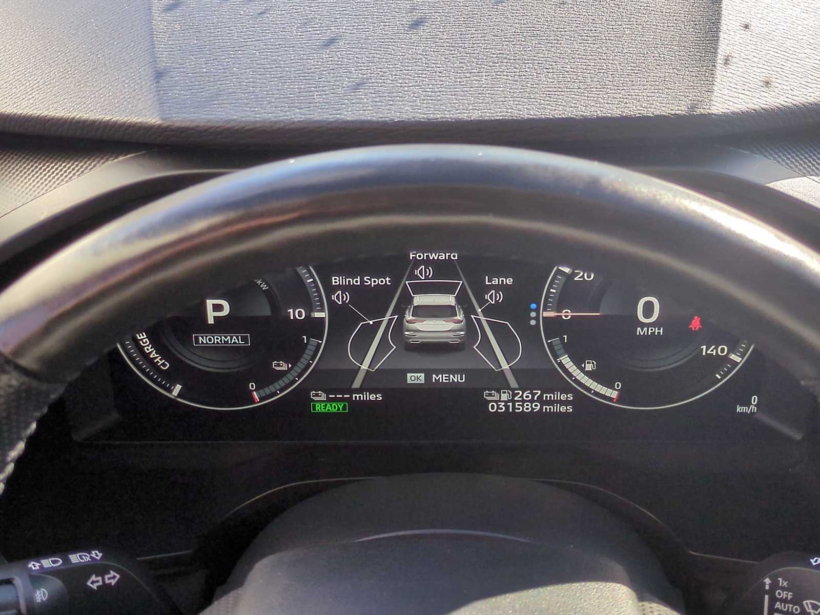 Thumbnail: 2024 Mitsubishi Outlander - 35