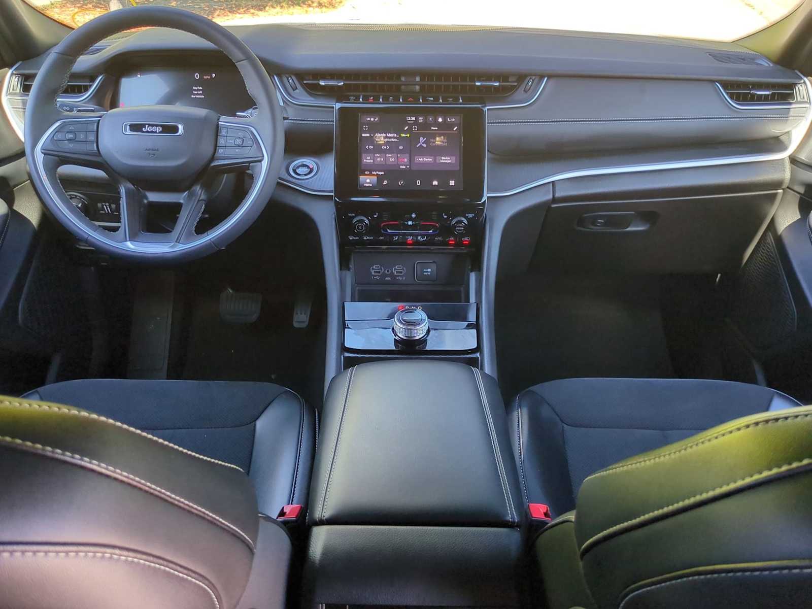 Thumbnail: 2024 Jeep Grand Cherokee L - 15