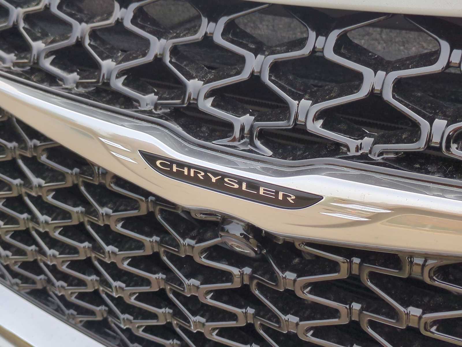 Thumbnail: 2026 Chrysler Pacifica - 12