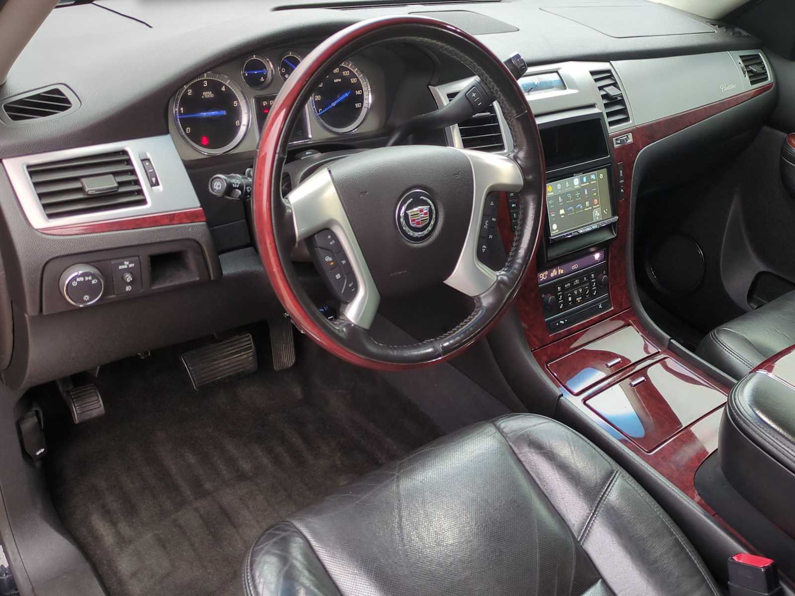 Thumbnail: 2013 Cadillac Escalade - 10