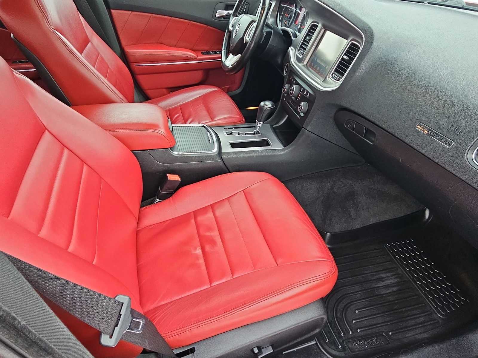 Thumbnail: 2011 Dodge Charger - 29