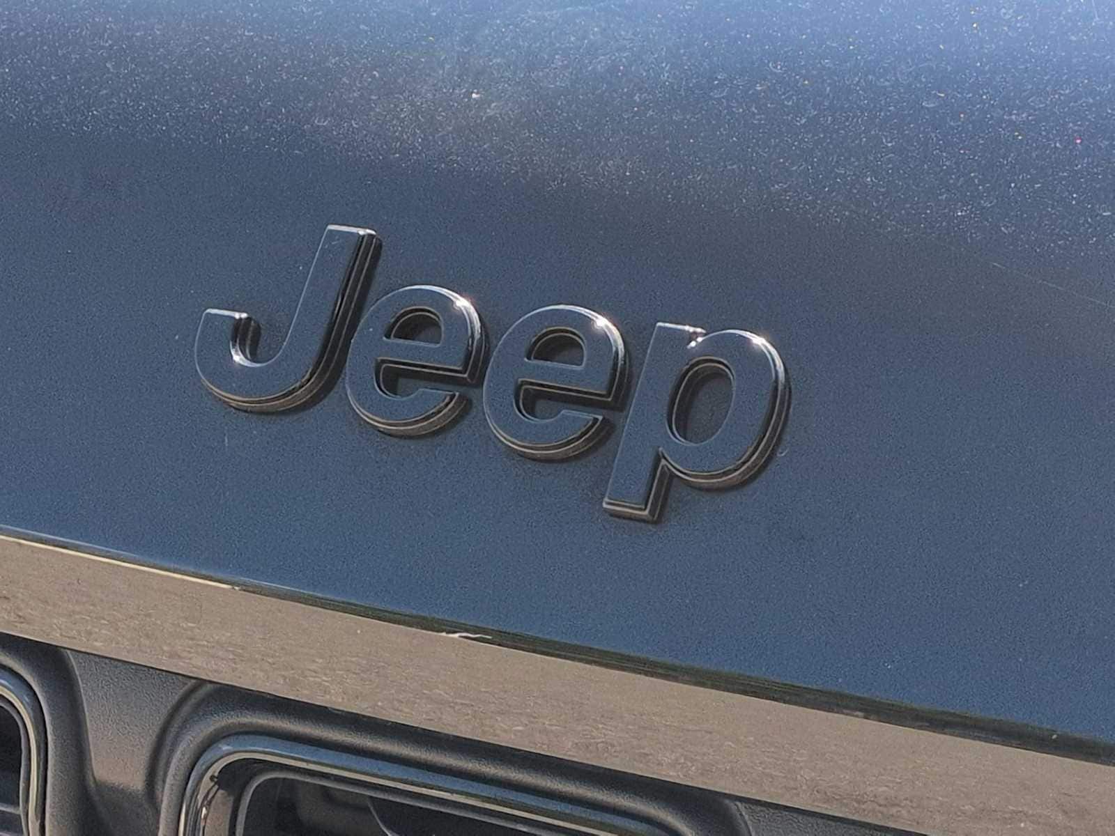 Thumbnail: 2024 Jeep Grand Cherokee - 11