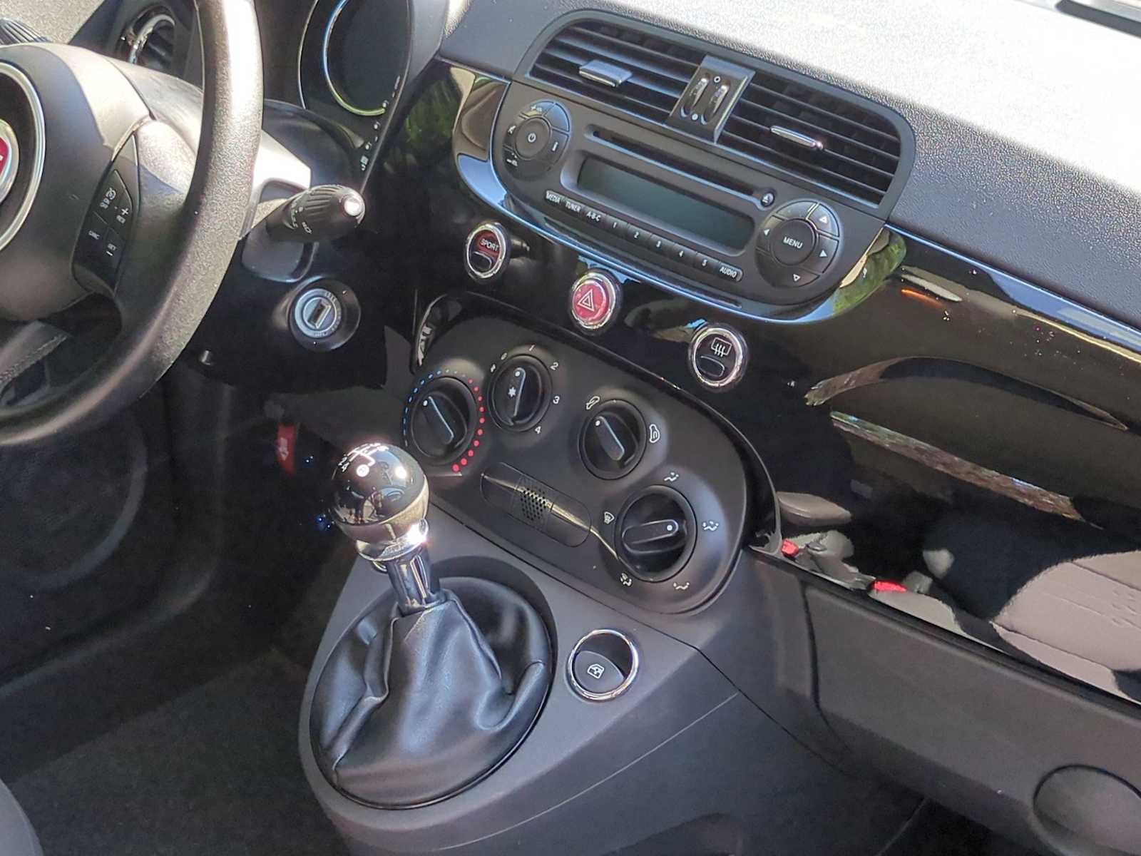 Thumbnail: 2015 Fiat 500 - 16