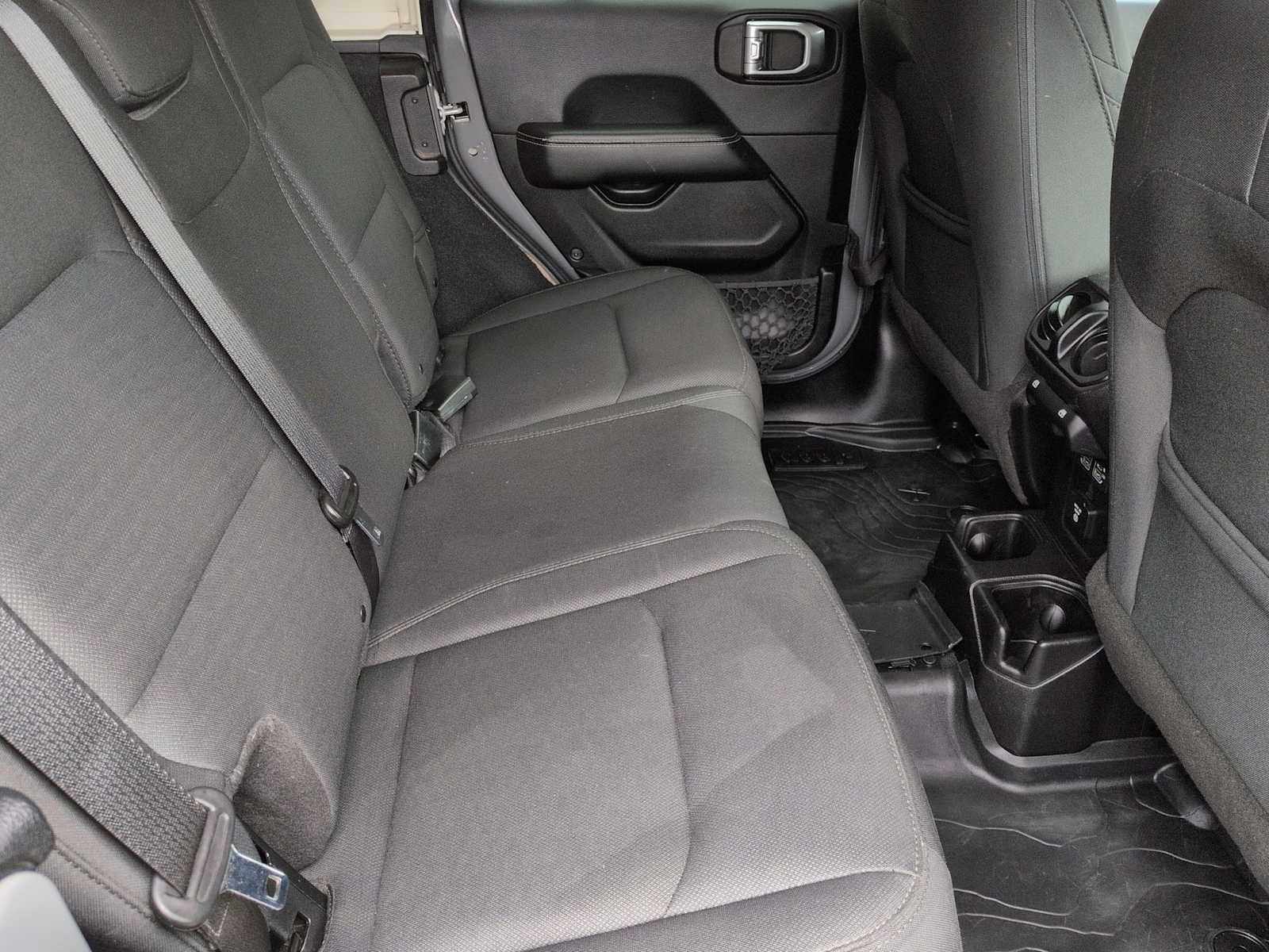 Thumbnail: 2018 Jeep Wrangler - 20