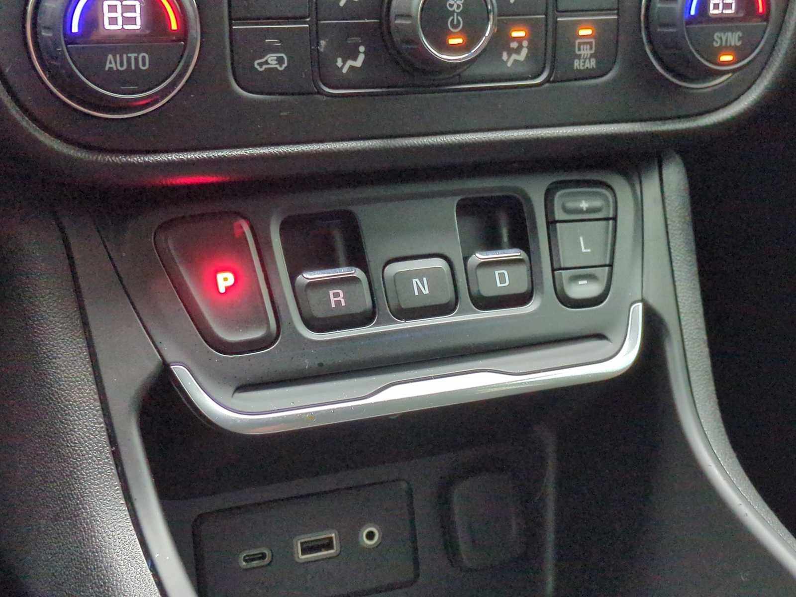 Thumbnail: 2019 GMC Terrain - 31