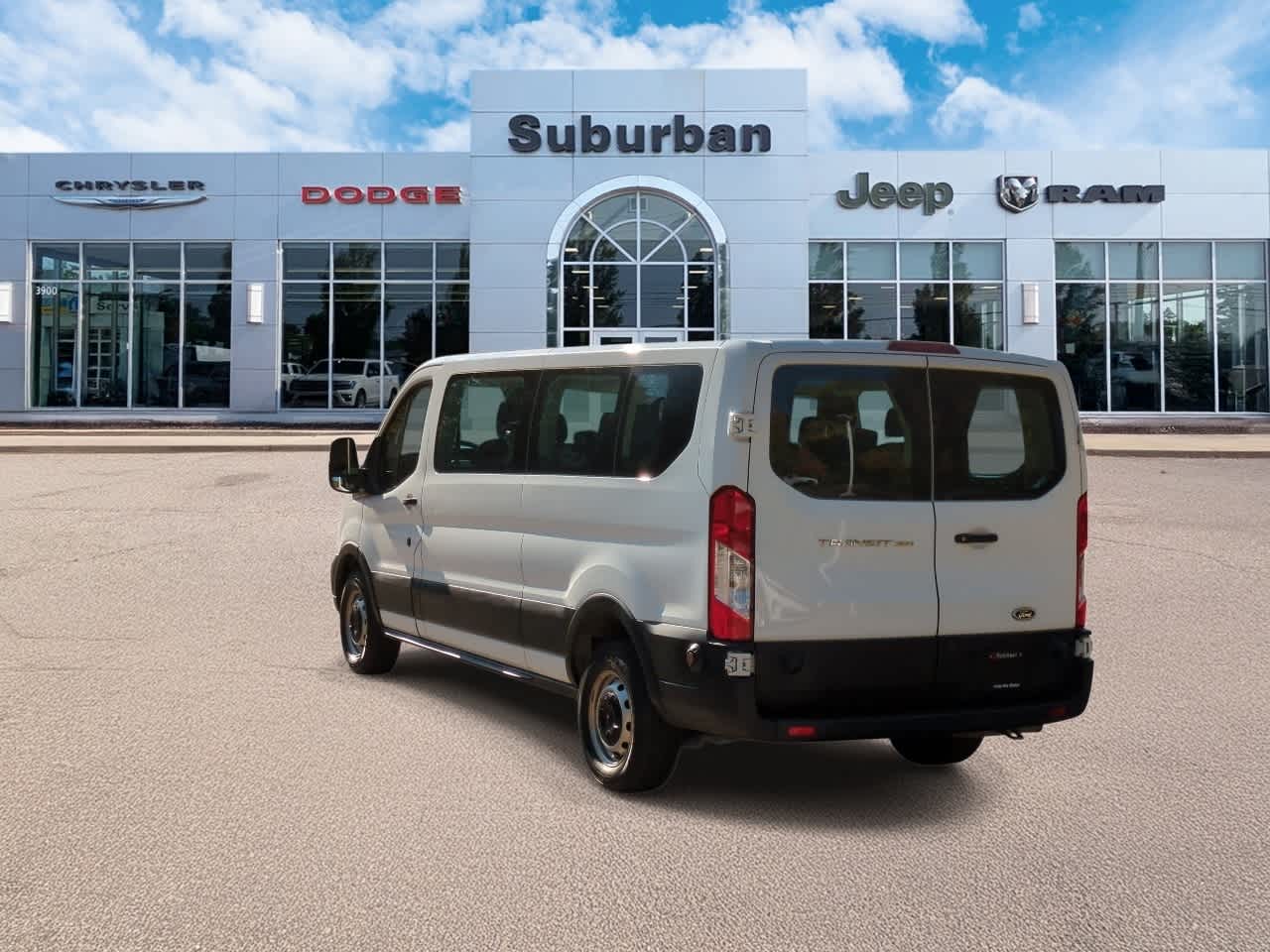 Thumbnail: 2020 Ford Econoline - 6