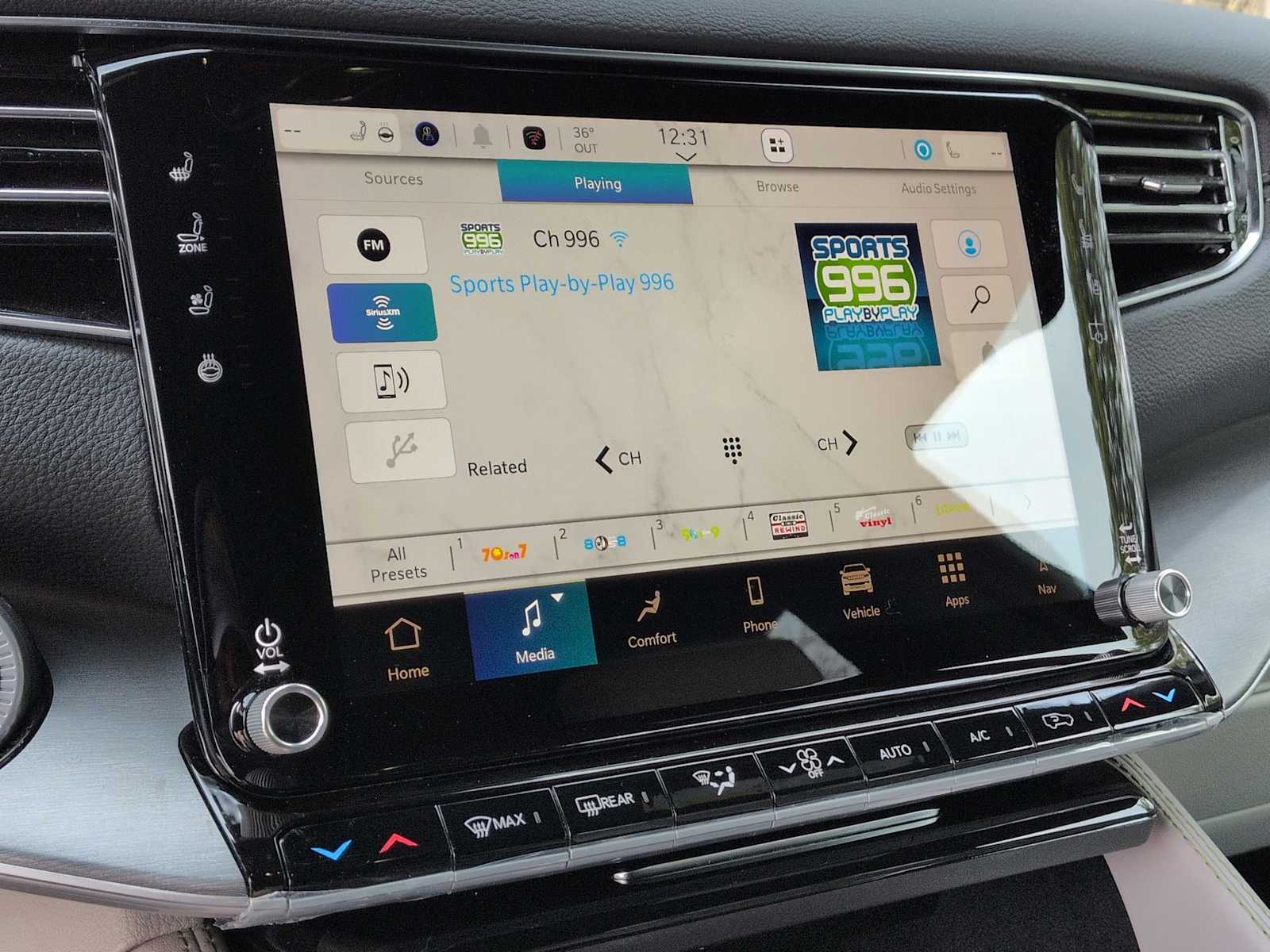 Thumbnail: 2025 Jeep Wagoneer - 27