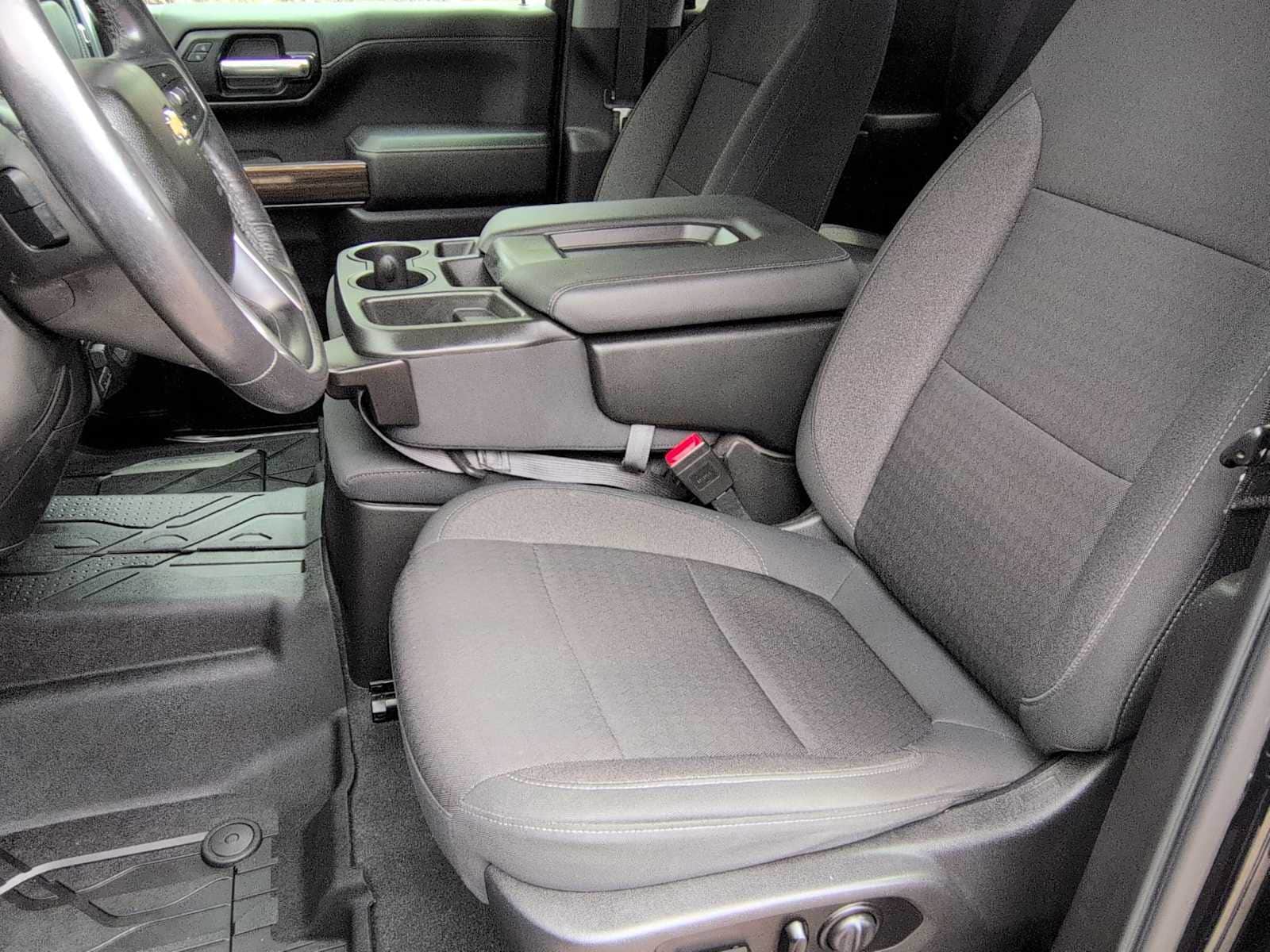 Thumbnail: 2020 Chevrolet Silverado 1500 - 15