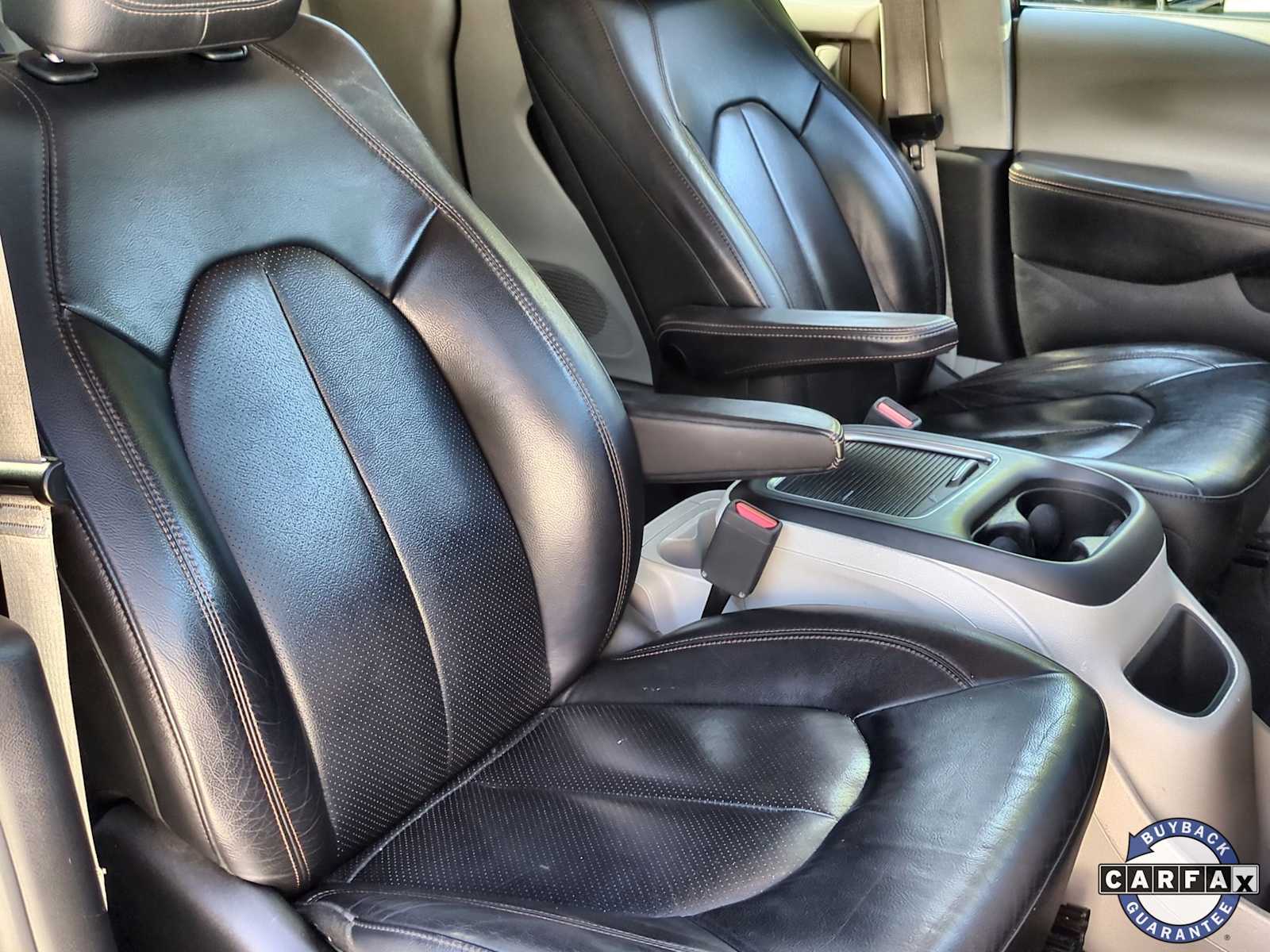 Thumbnail: 2019 Chrysler Pacifica - 22