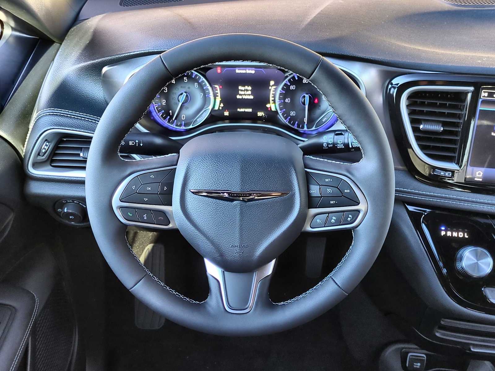 Thumbnail: 2026 Chrysler Pacifica - 22