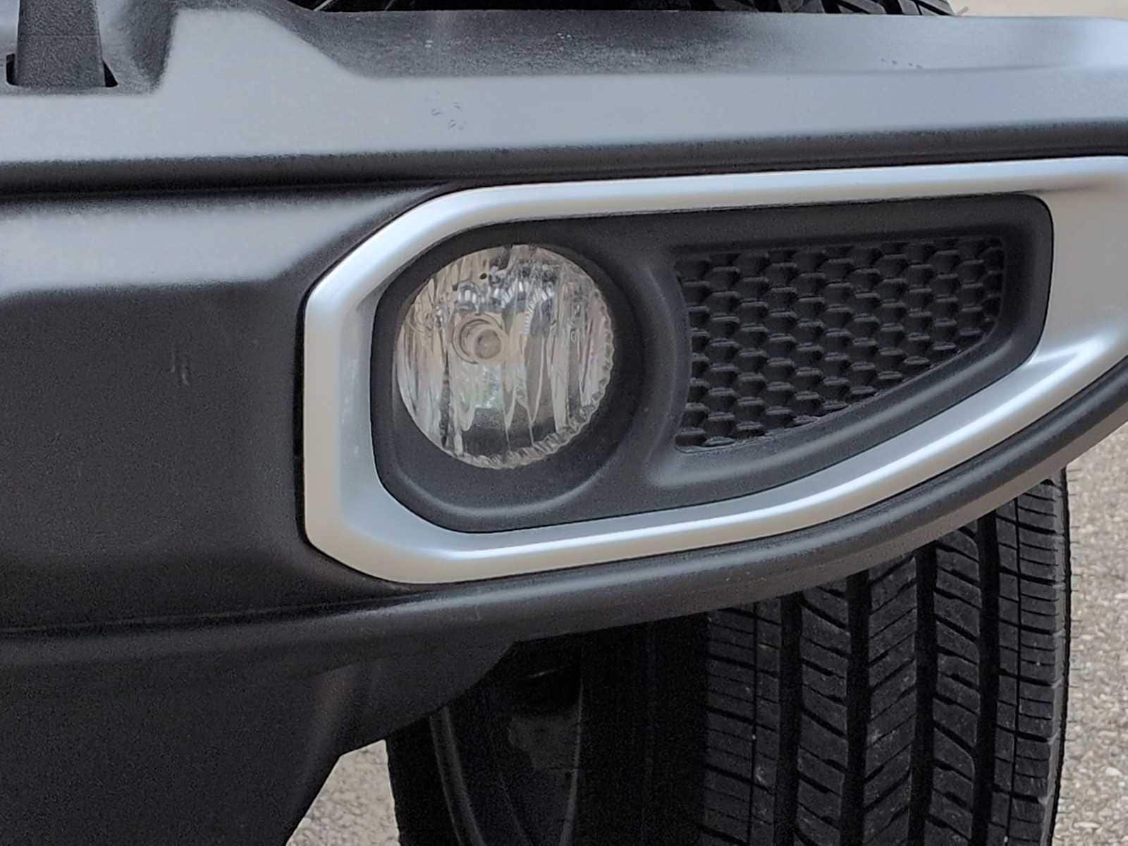 Thumbnail: 2023 Jeep Gladiator - 11