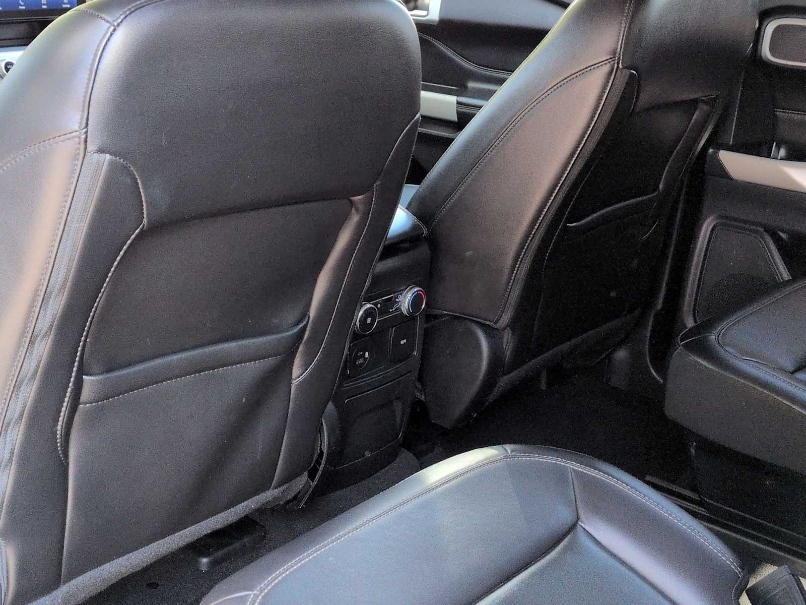 Thumbnail: 2022 Ford Explorer - 18