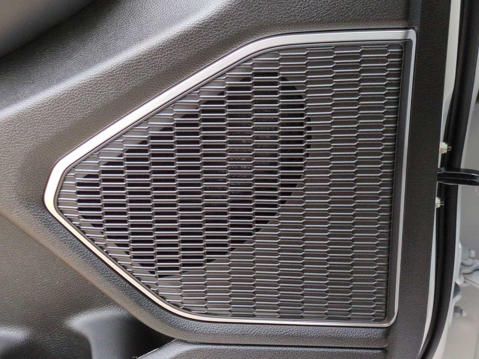 Thumbnail: 2025 Jeep Grand Cherokee - 32