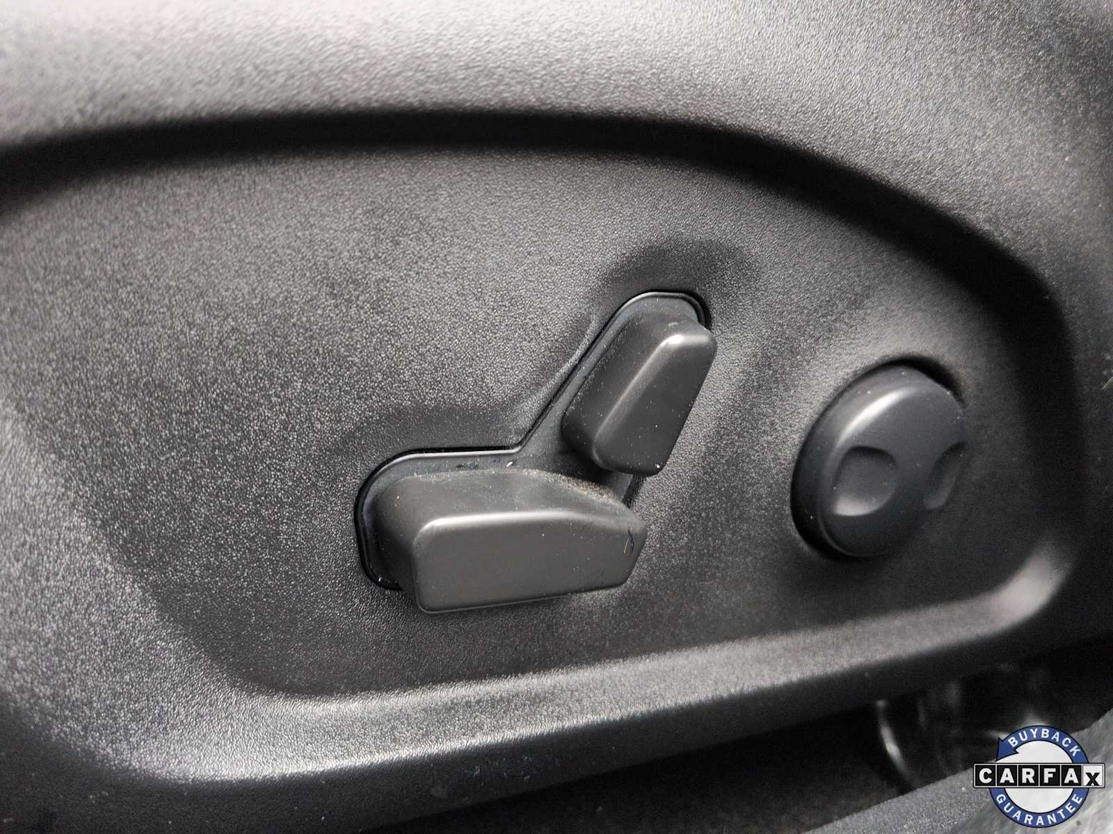 Thumbnail: 2023 Jeep Compass - 15