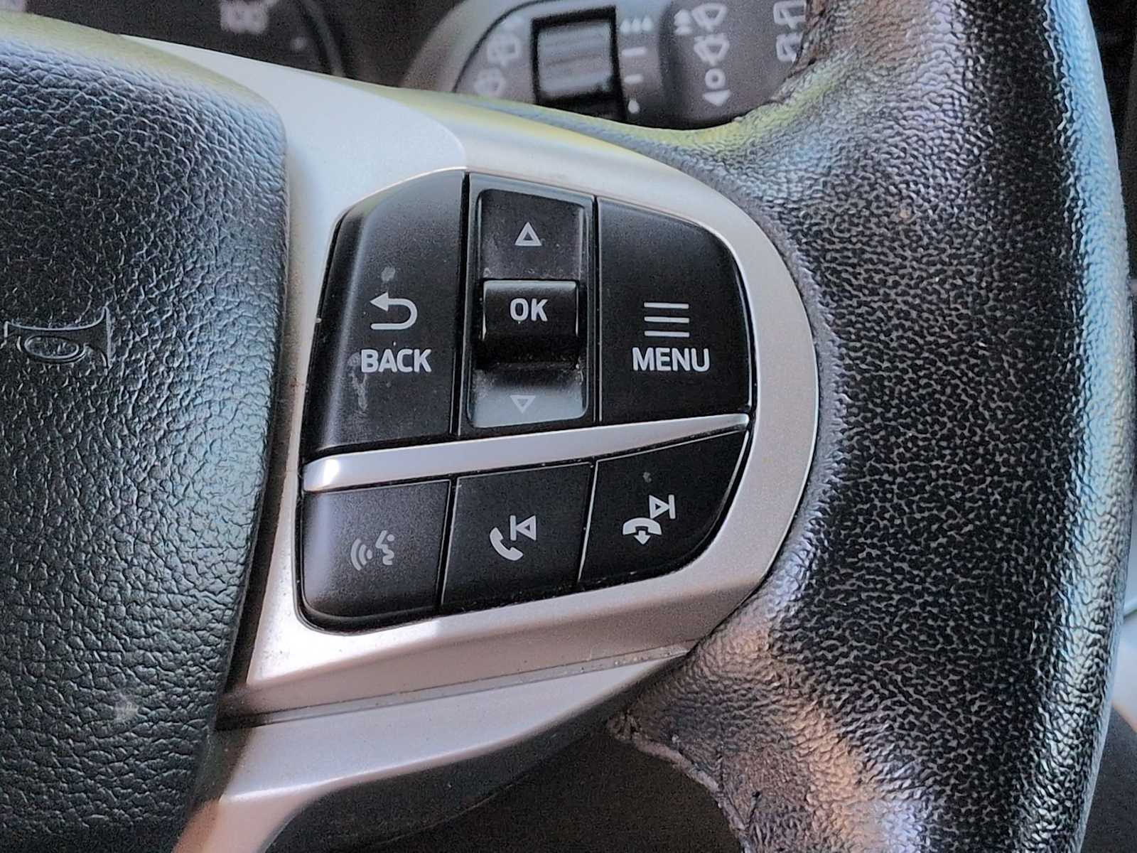 Thumbnail: 2022 Ford Explorer - 24