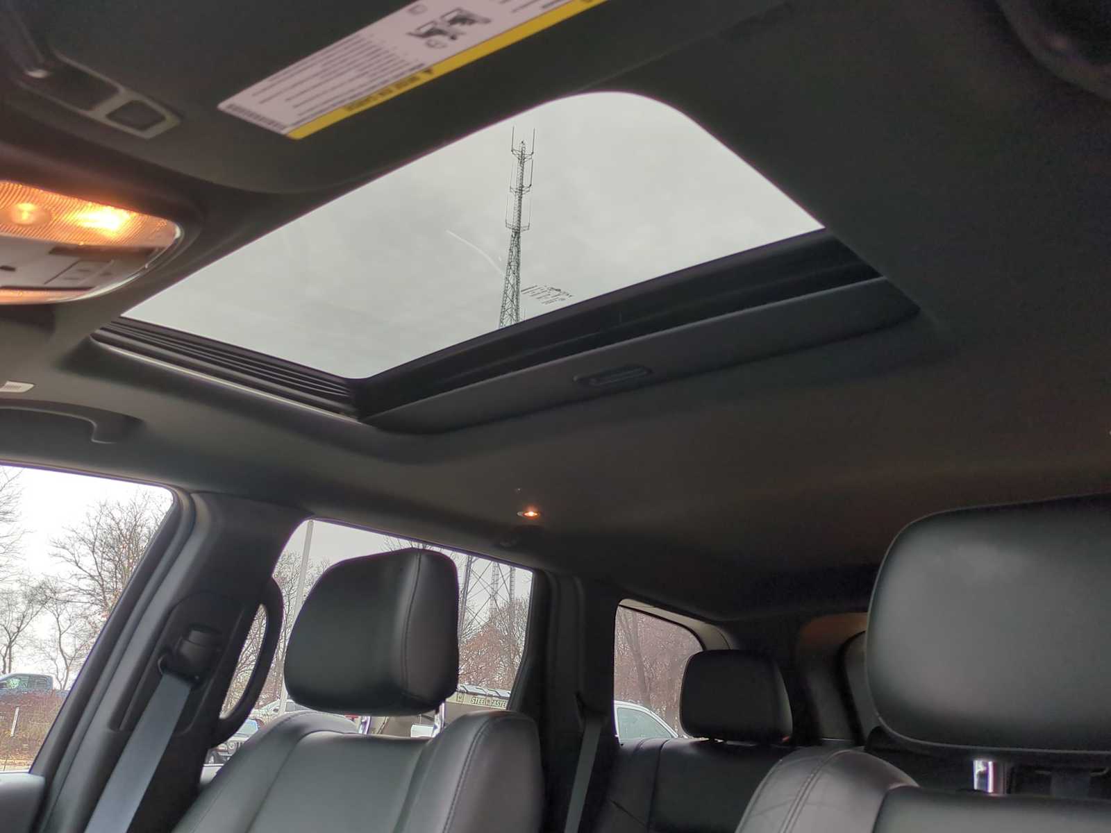 Thumbnail: 2021 Jeep Grand Cherokee - 19