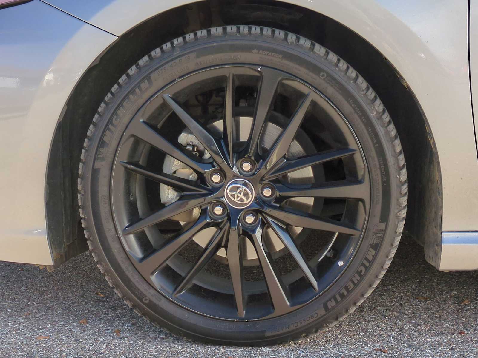 Thumbnail: 2021 Toyota Camry - 14