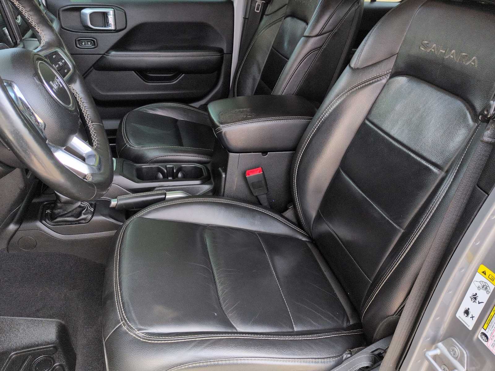 Thumbnail: 2018 Jeep Wrangler - 16