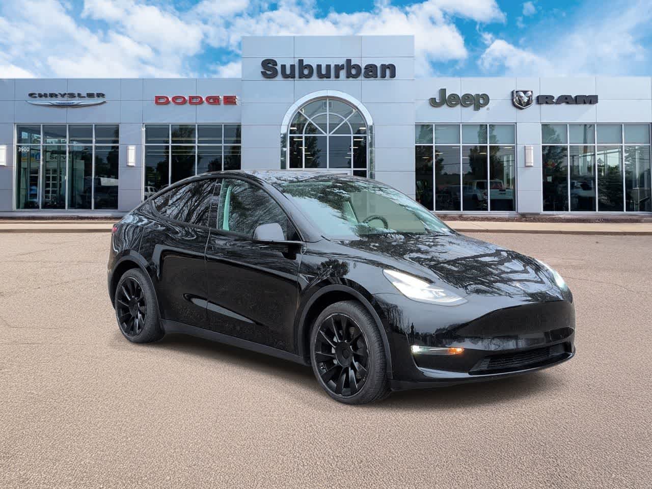 Used 2022 Tesla Model Y Long Range with VIN 7SAYGAEE5NF427453 for sale in Ann Arbor, MI
