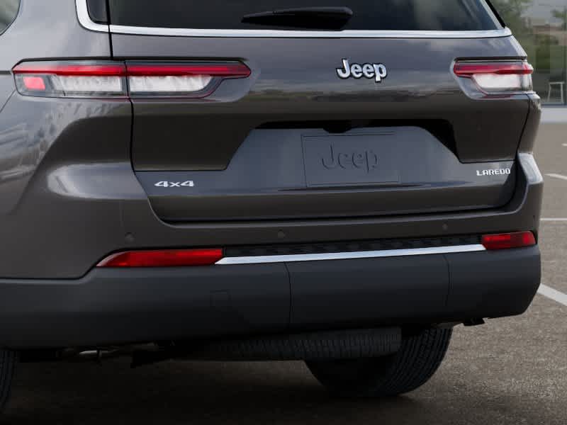 Thumbnail: 2026 Jeep Grand Cherokee L - 13