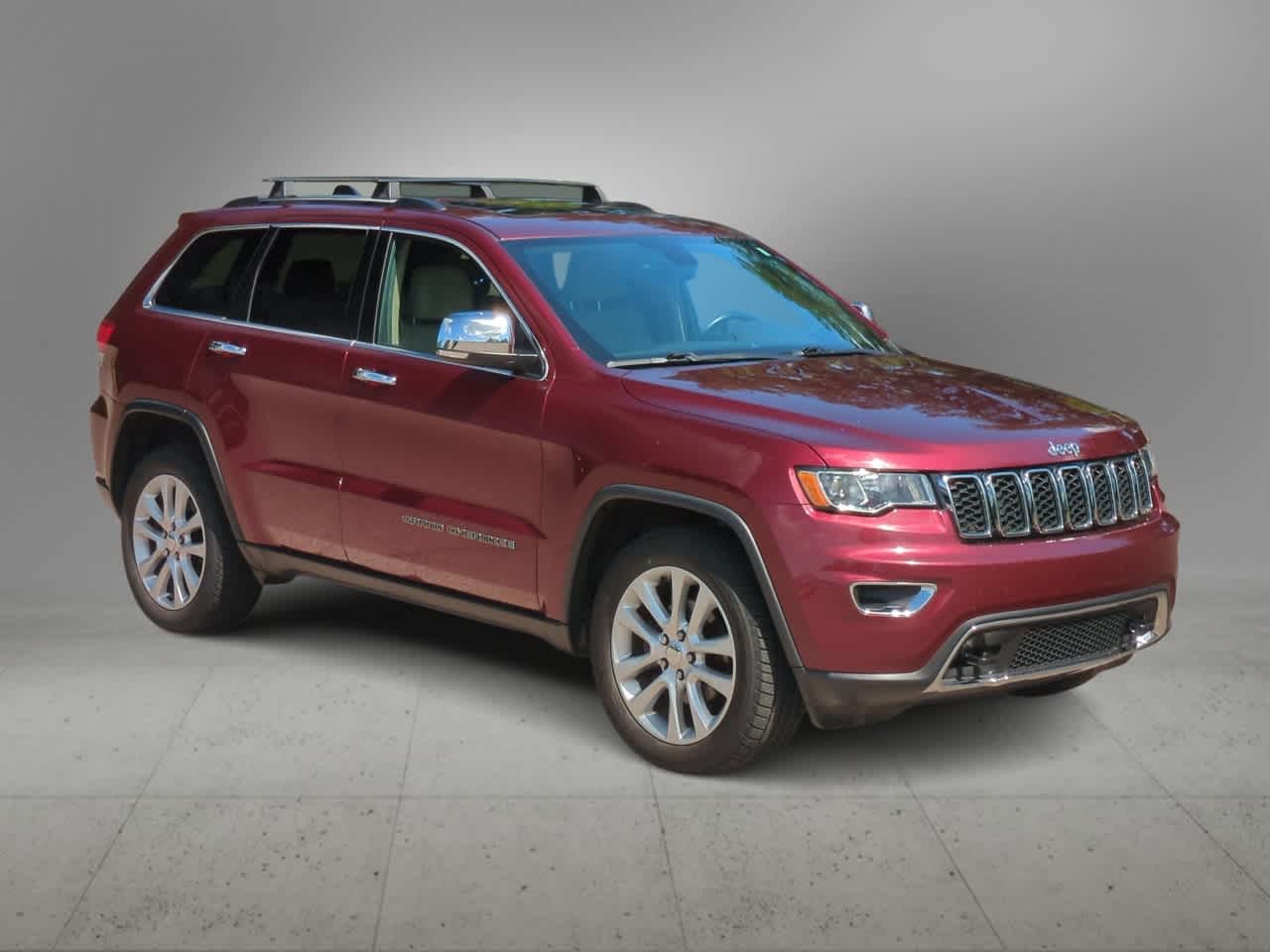 Thumbnail: 2017 Jeep Grand Cherokee - 2