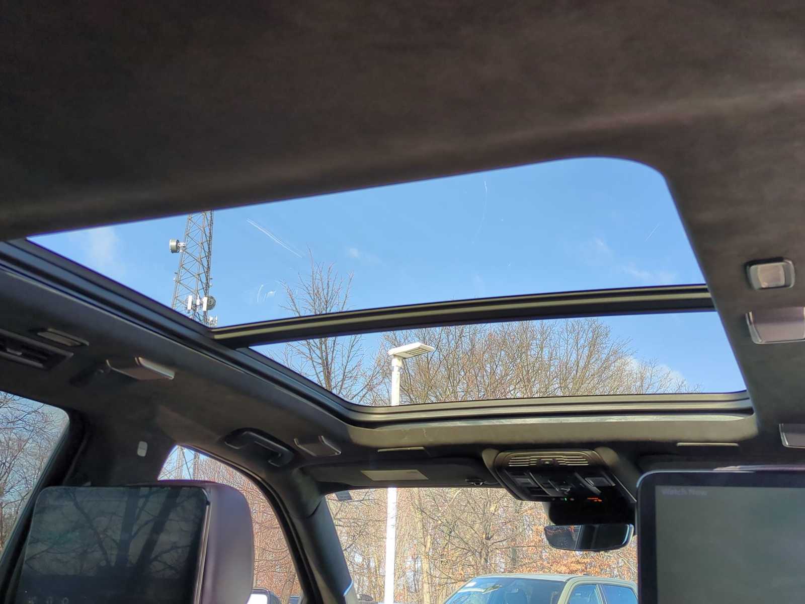 Thumbnail: 2023 Cadillac Escalade - 22