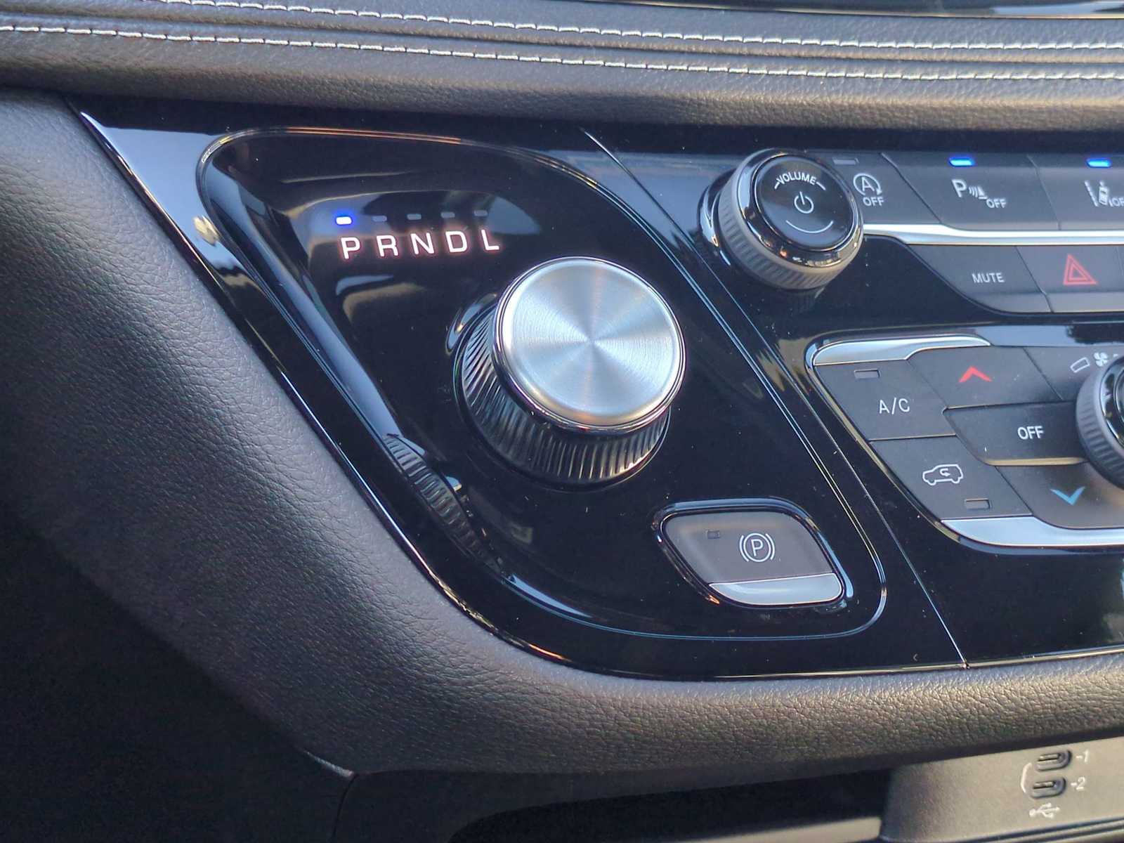 Thumbnail: 2026 Chrysler Pacifica - 31