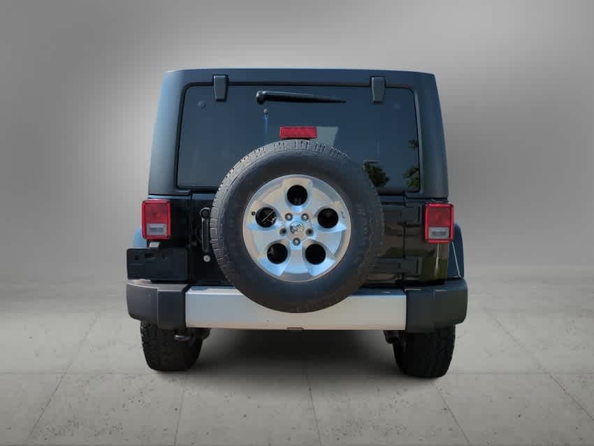 2015 Jeep Wrangler Unlimited Sahara 7