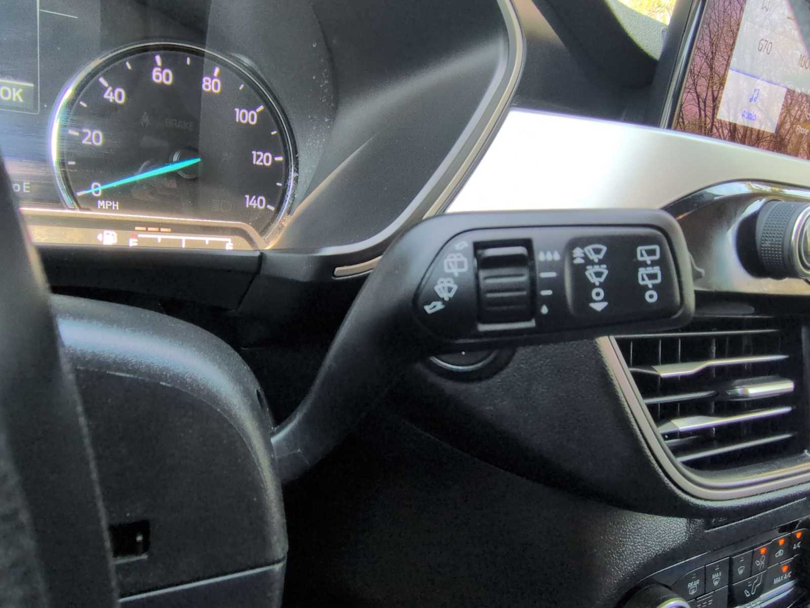 Thumbnail: 2021 Ford Escape - 23