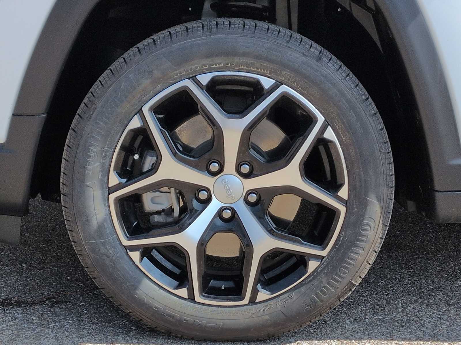 Thumbnail: 2024 Jeep Compass - 14