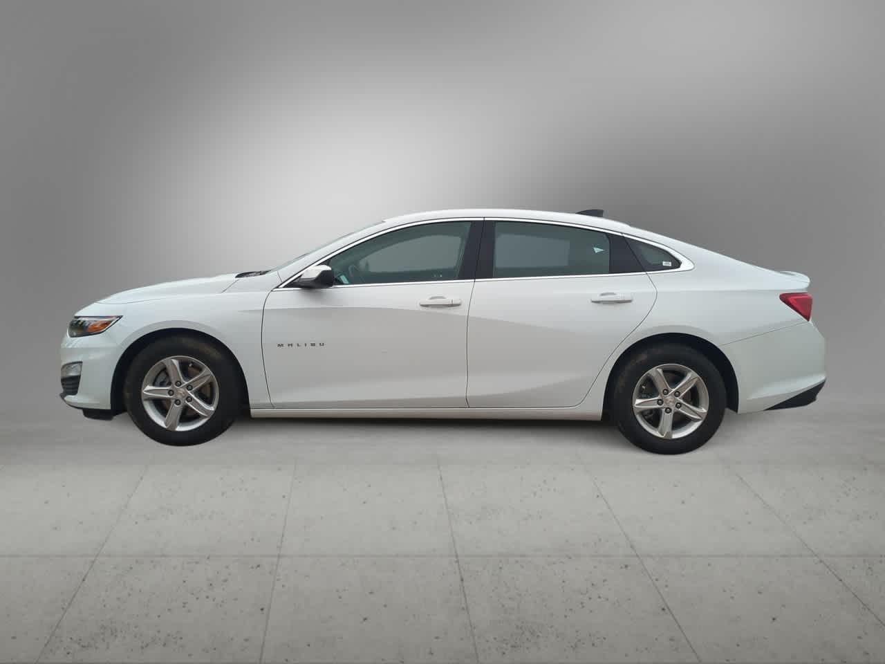 Thumbnail: 2024 Chevrolet Malibu - 5