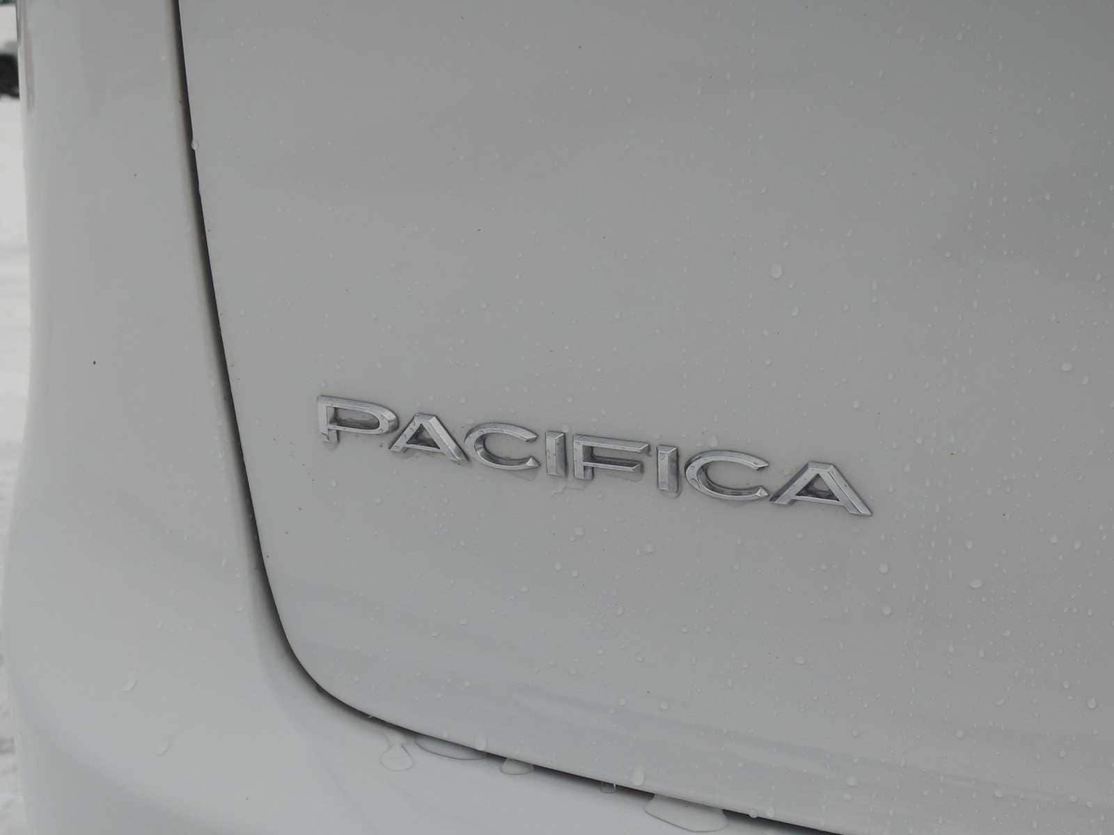 Thumbnail: 2026 Chrysler Pacifica - 13
