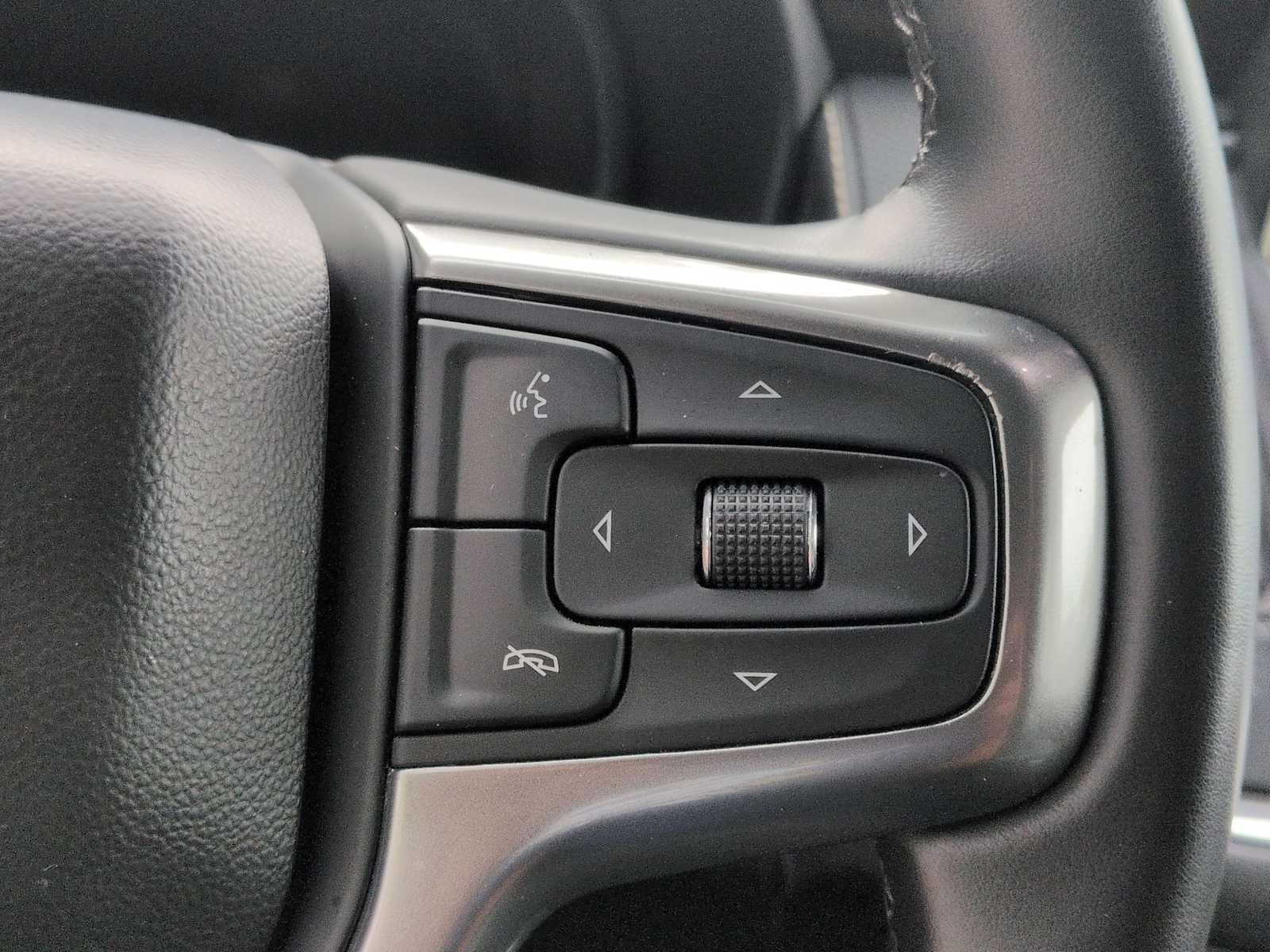 Thumbnail: 2024 Chevrolet Tahoe - 24
