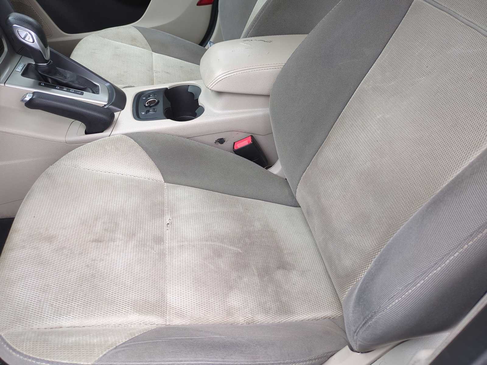 Thumbnail: 2014 Ford Focus - 8