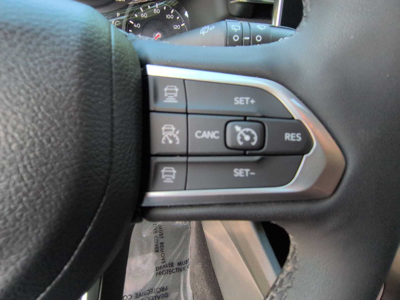 Thumbnail: 2023 Jeep Compass - 24