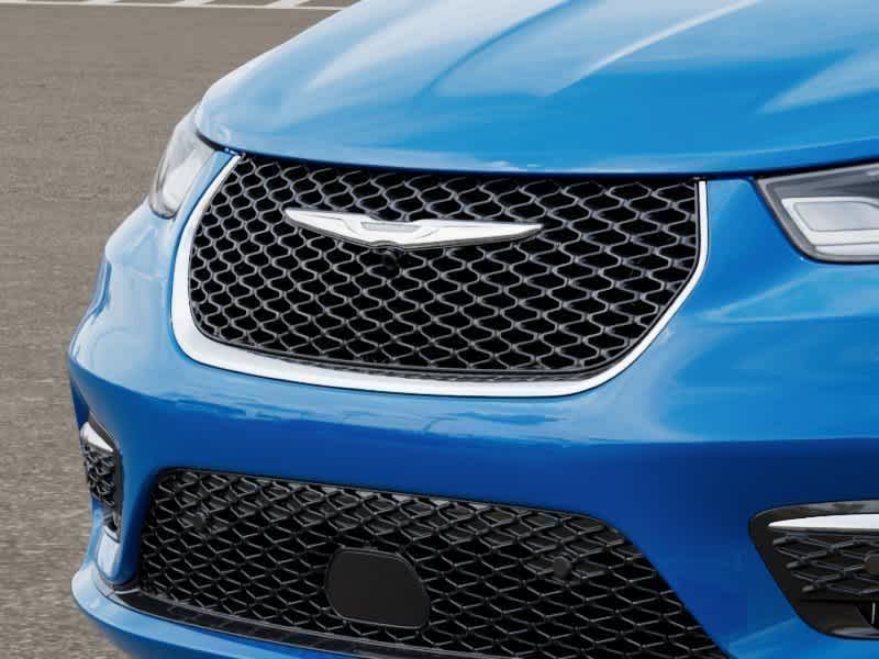 Thumbnail: 2026 Chrysler Pacifica - 11