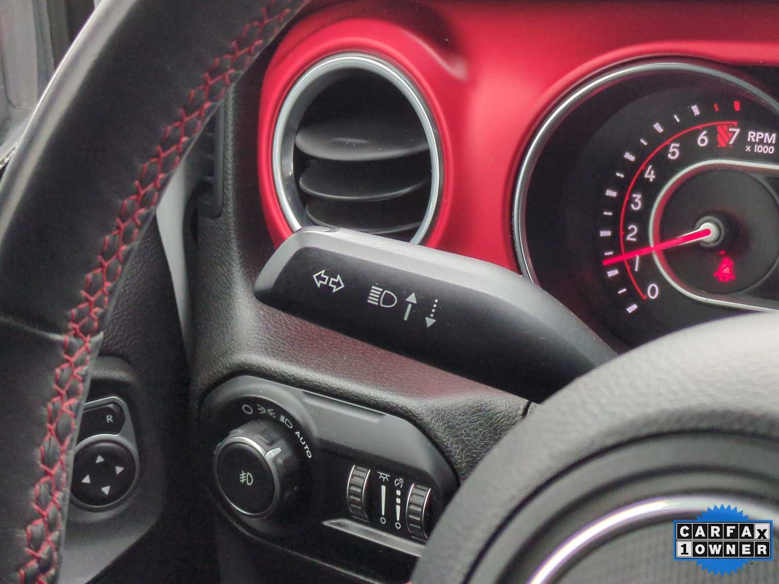 Thumbnail: 2019 Jeep Wrangler - 26