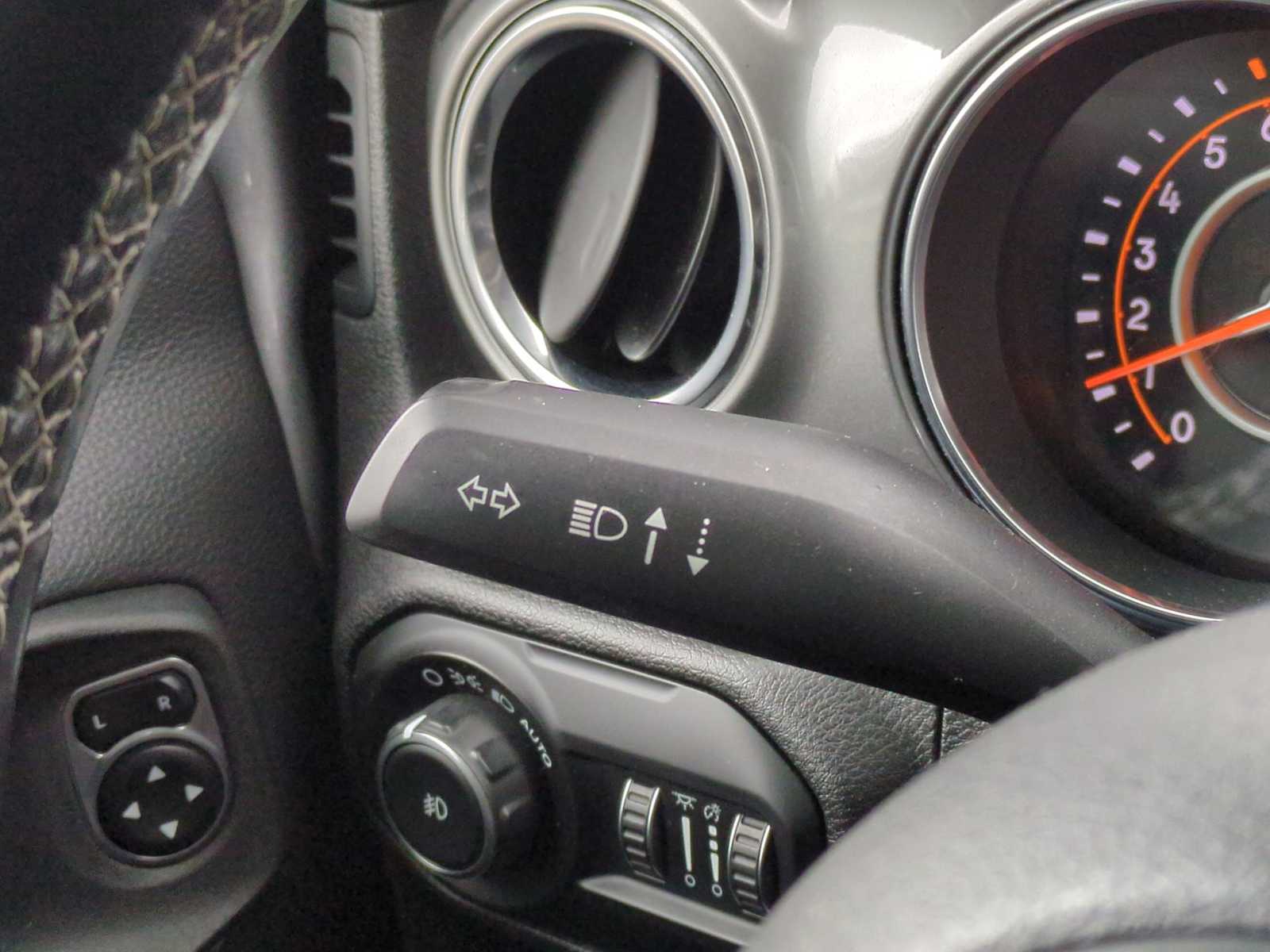 Thumbnail: 2021 Jeep Wrangler - 26