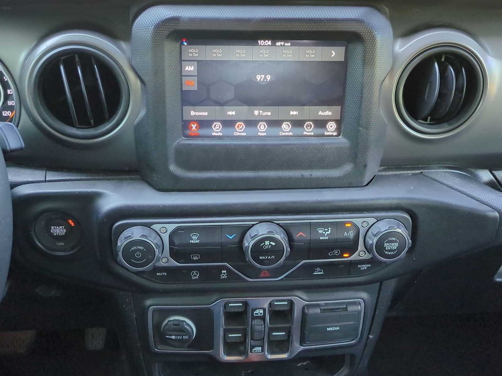 Thumbnail: 2023 Jeep Gladiator - 28