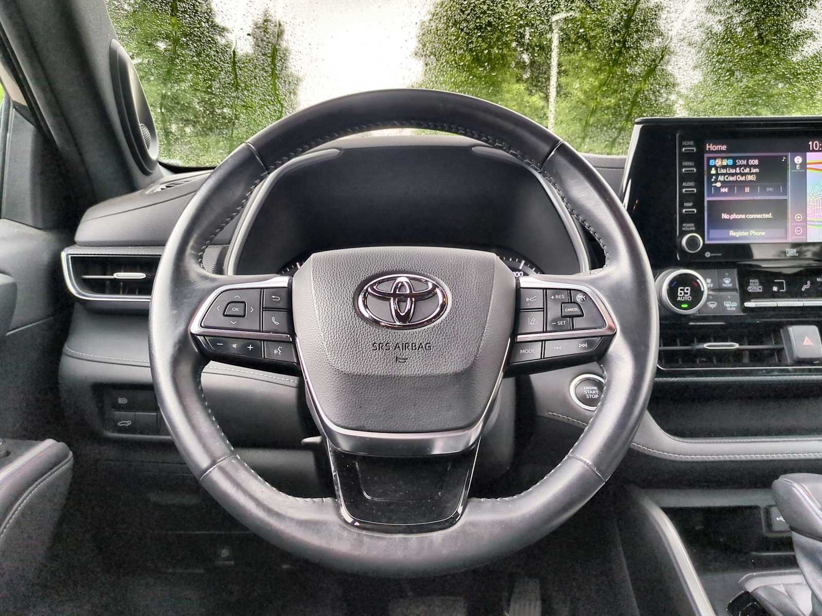 Thumbnail: 2021 Toyota Highlander - 23